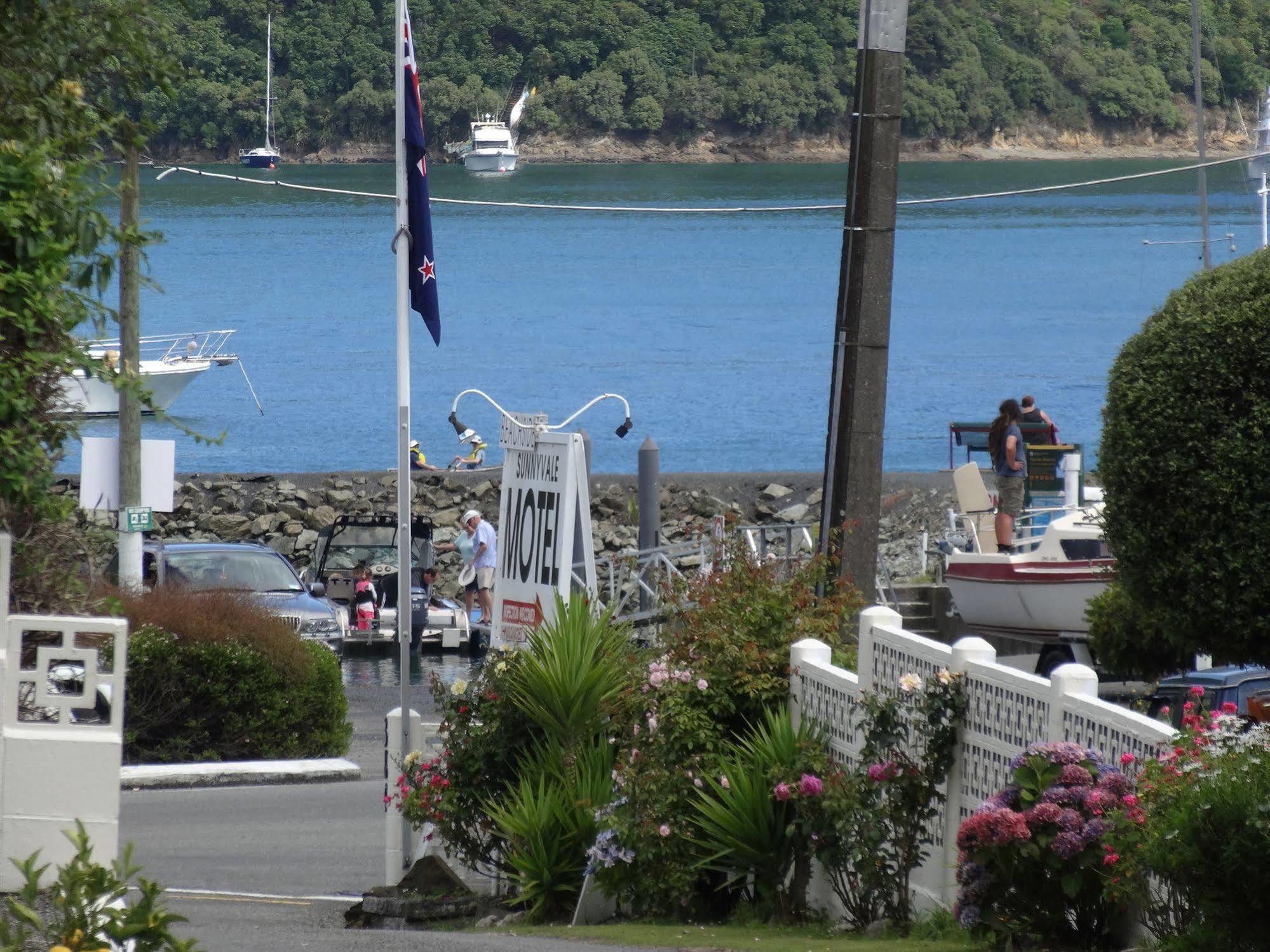 Beachside Sunnyvale Motel Picton Kültér fotó
